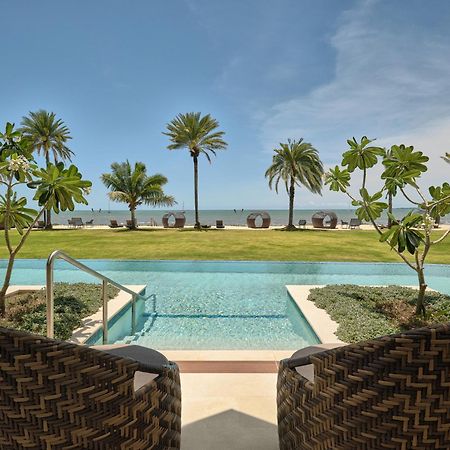 Crowne Plaza Fiji Nadi Bay Resort & Spa, An Ihg Hotel Екстер'єр фото