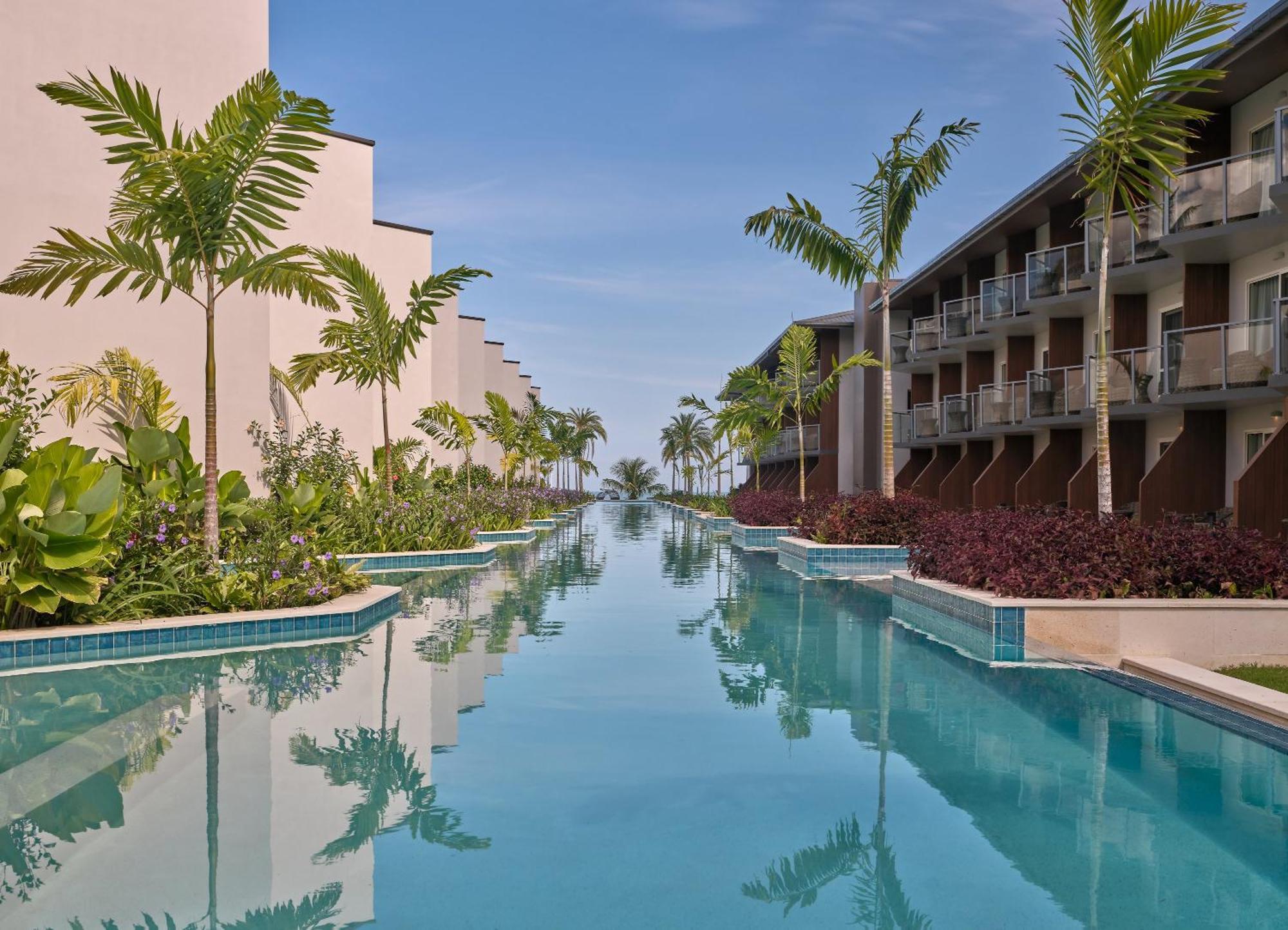 Crowne Plaza Fiji Nadi Bay Resort & Spa, An Ihg Hotel Екстер'єр фото