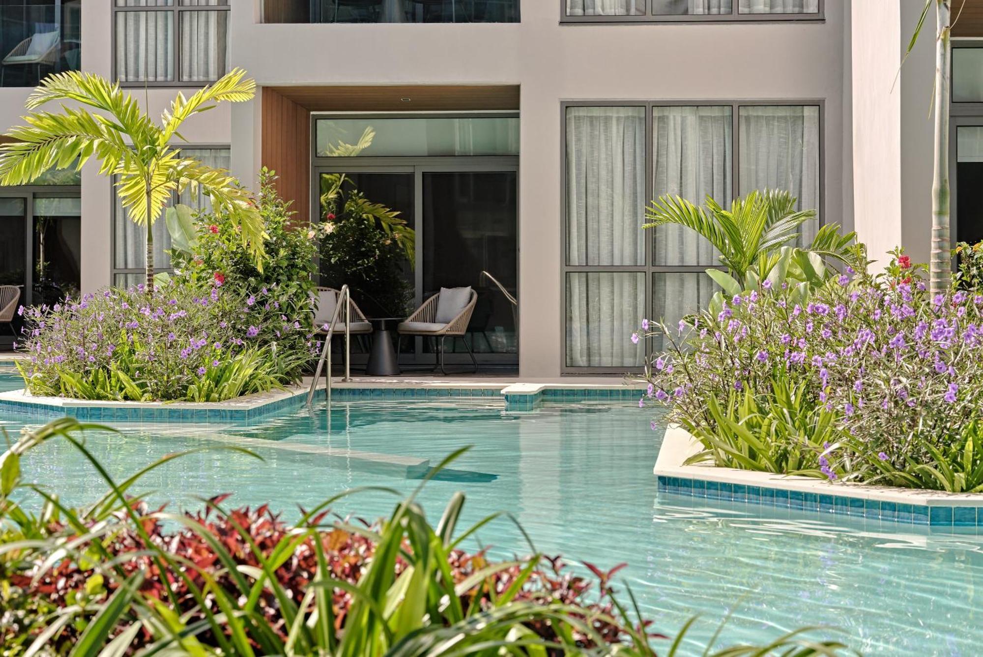 Crowne Plaza Fiji Nadi Bay Resort & Spa, An Ihg Hotel Екстер'єр фото