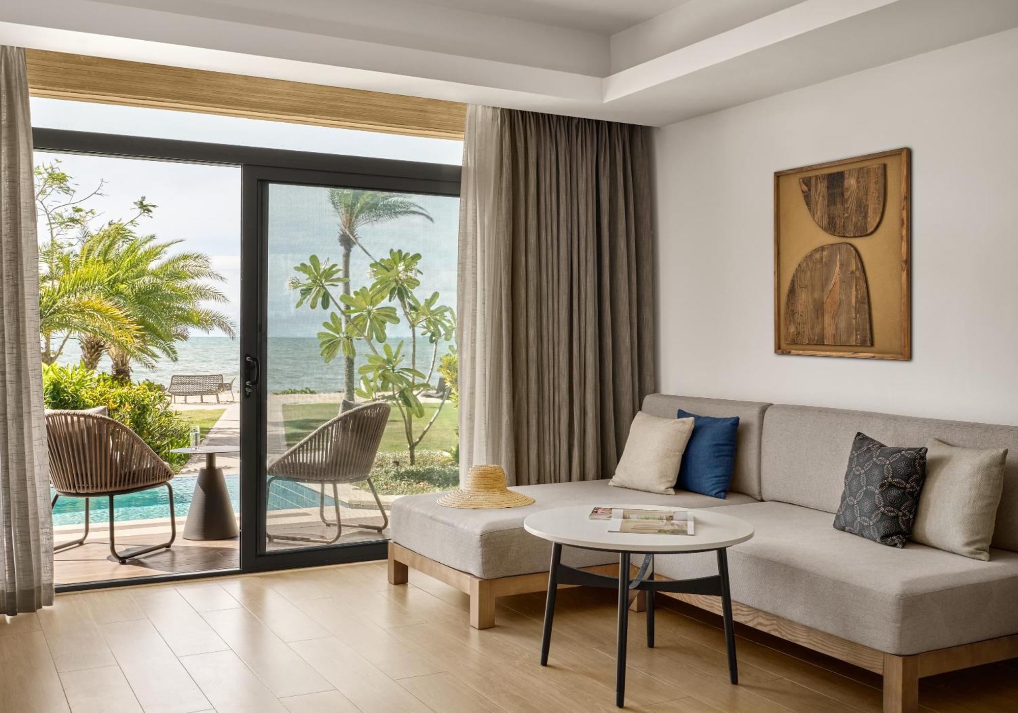 Crowne Plaza Fiji Nadi Bay Resort & Spa, An Ihg Hotel Екстер'єр фото